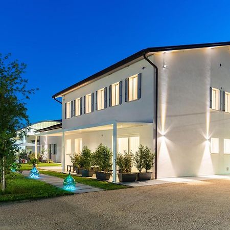 Tommyhouse Hotel Borso del Grappa Exterior photo